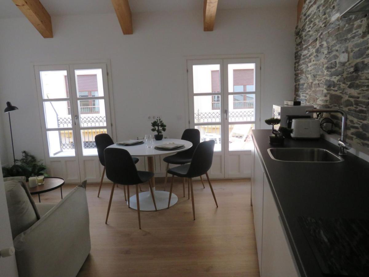 Apartamentos Armanya 3 Lugo Dış mekan fotoğraf
